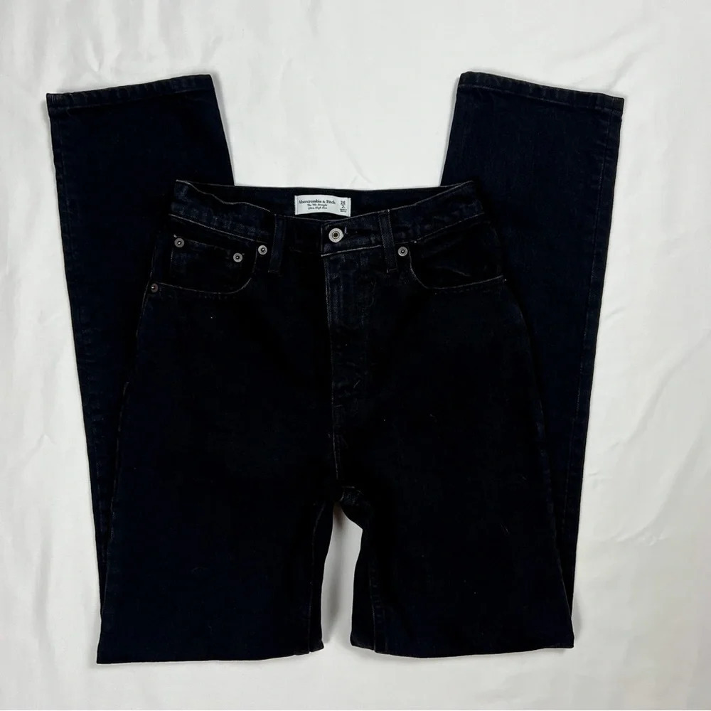 Abercrombie & Fitch Straight Ultra High Rise Jeans - Picture 6 of 6